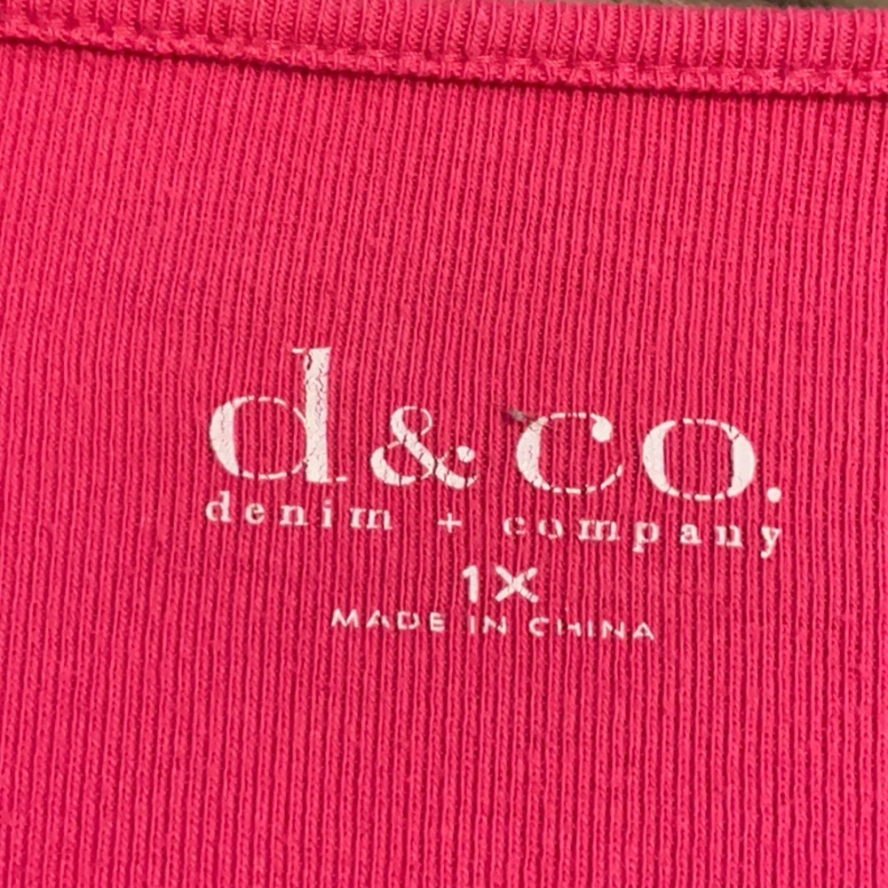 D & Co Pullover - Picture 5 of 7
